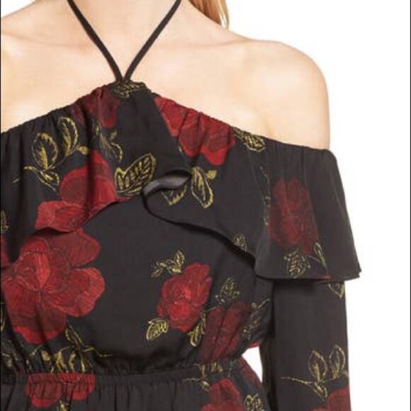 New Cupcakes and Cashmere Off Shoulder Dress - Picture 5 of 9